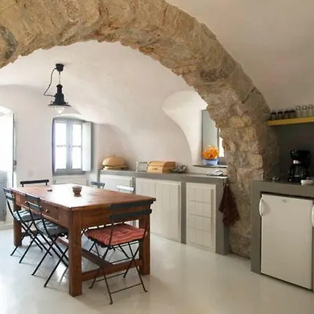 Villa Luxurious In Village Aroniadhiánika